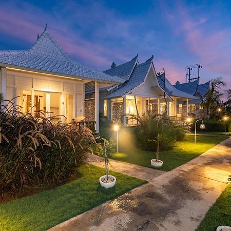 Paus Putih Hotel Lembongan Εξωτερικό φωτογραφία
